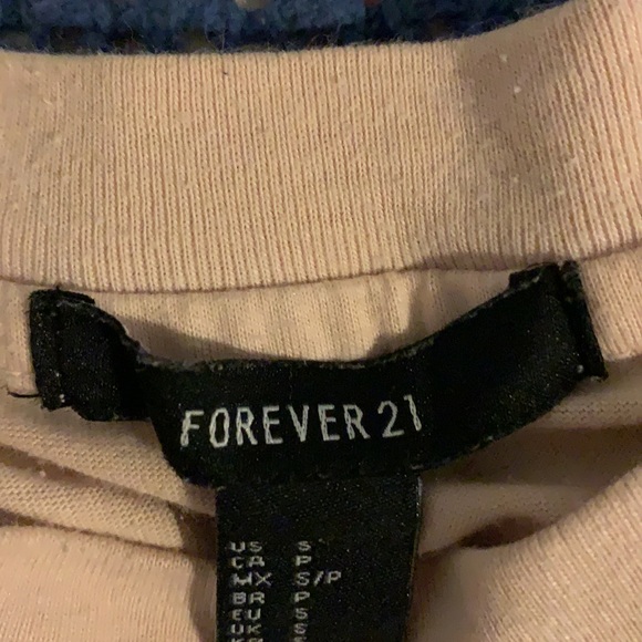 Pink cropped T-shirt - Picture 2 of 2